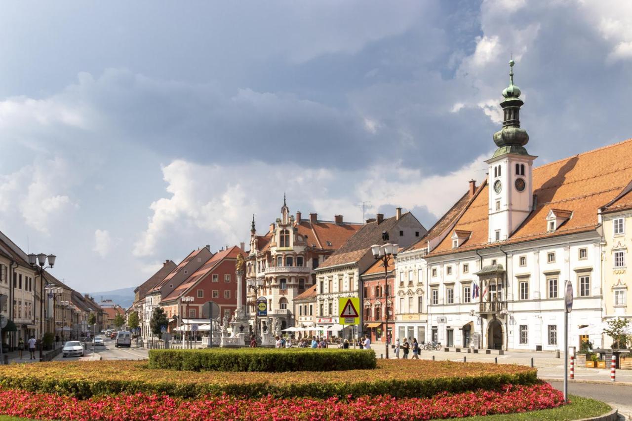 Amazing Apartment In Downtown Maribor Luaran gambar